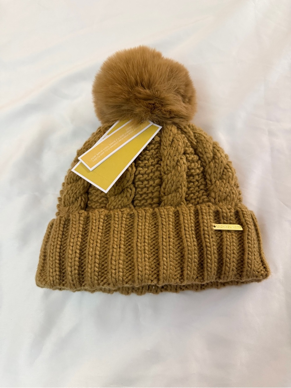 MICHAEL Michael Kors Cable-Knit Pom Beanie - Camel